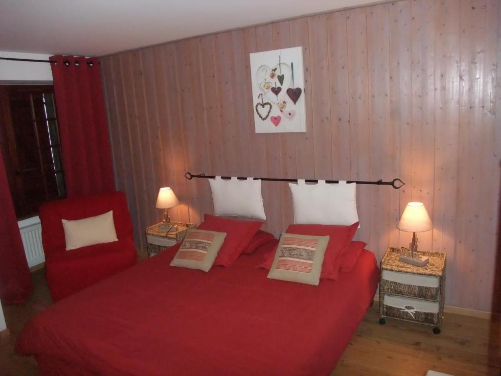 Le Domaine Du Grand Cellier Chambres D'Hotes En Savoie Tournon Номер фото
